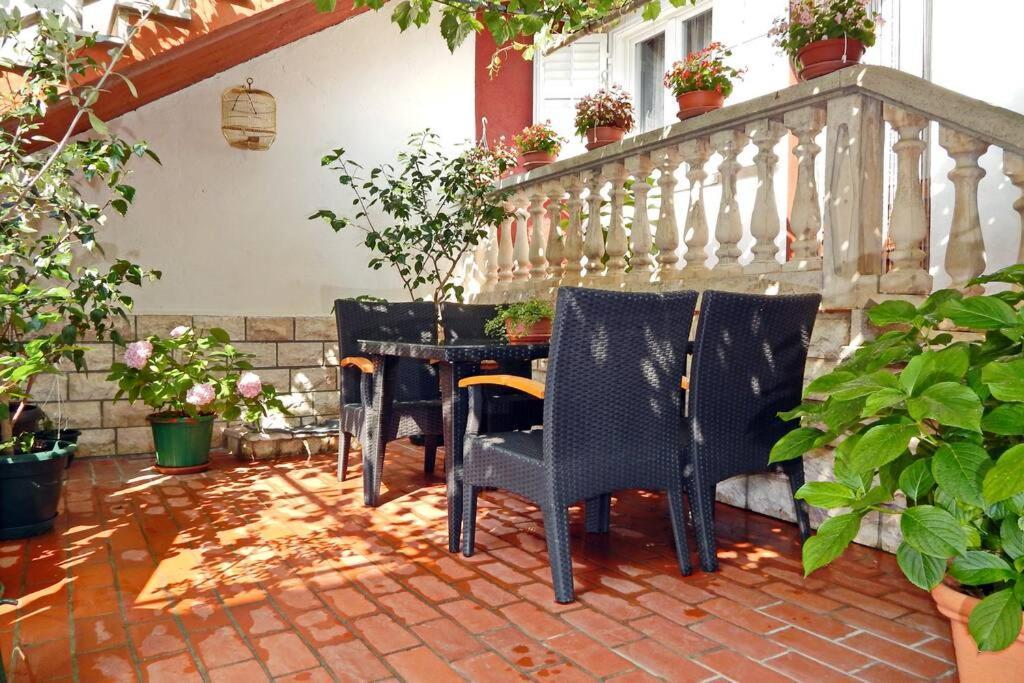 Apartment Eli Pag Town Zewnętrze zdjęcie