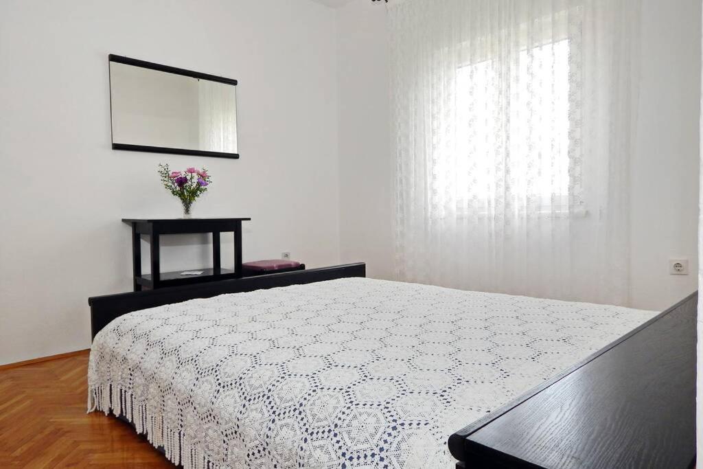 Apartment Eli Pag Town Zewnętrze zdjęcie