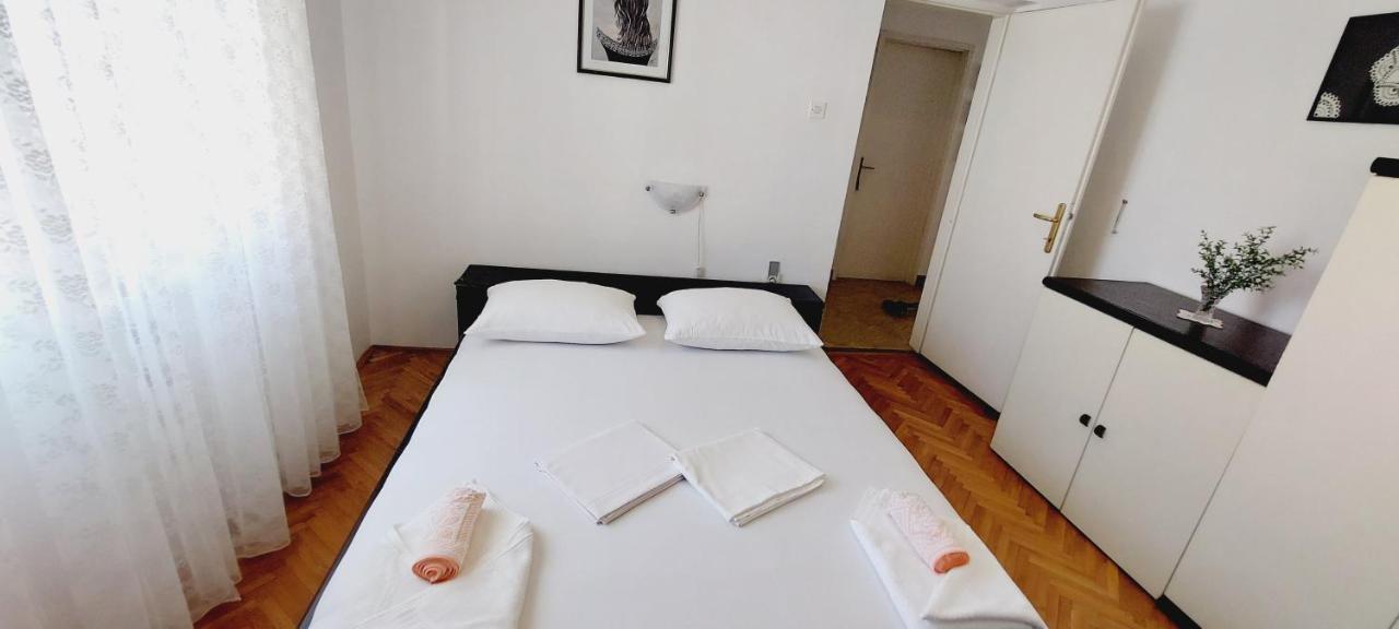 Apartment Eli Pag Town Zewnętrze zdjęcie